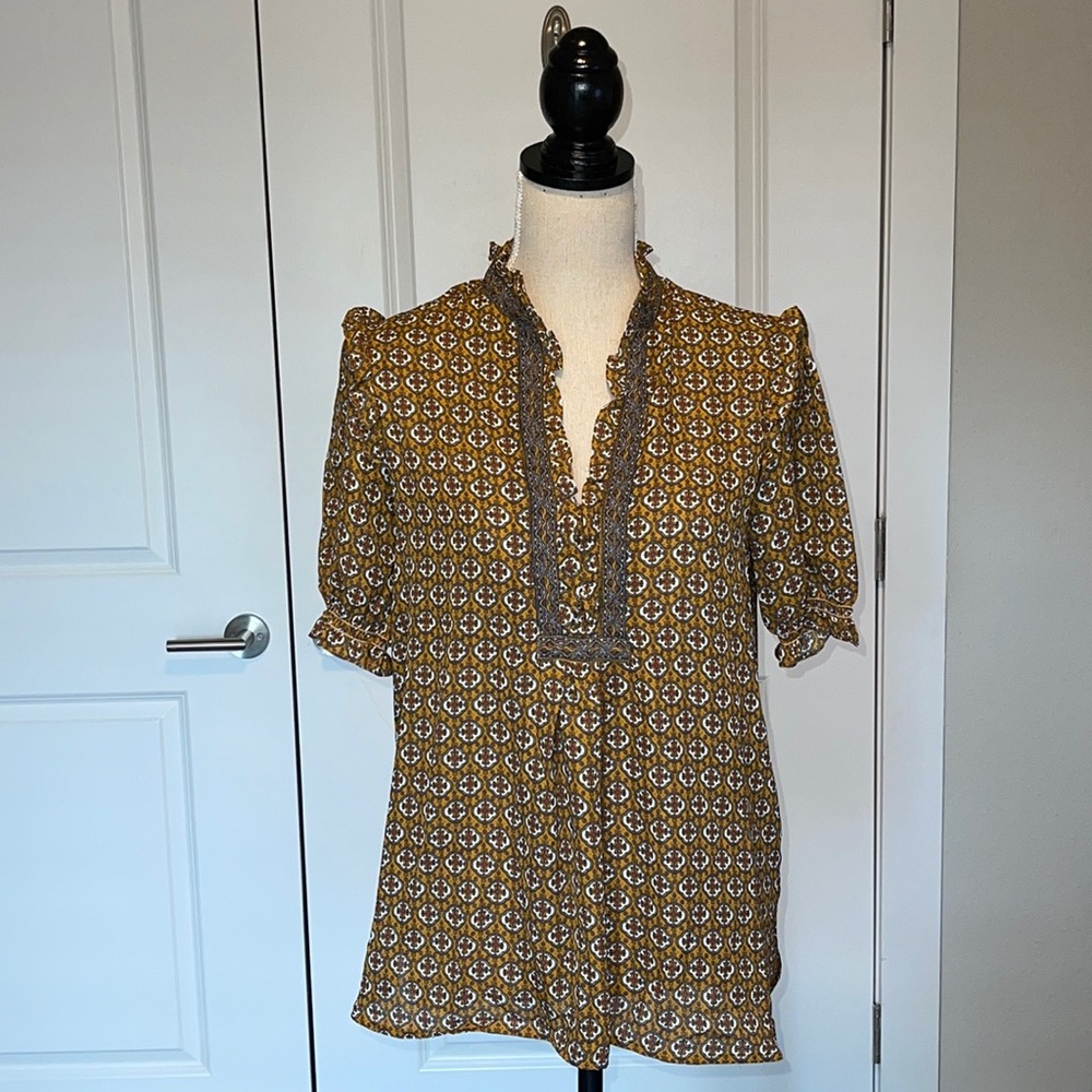 NWT Ruffle Collar Patterned Blouse - Picture 5 of 10